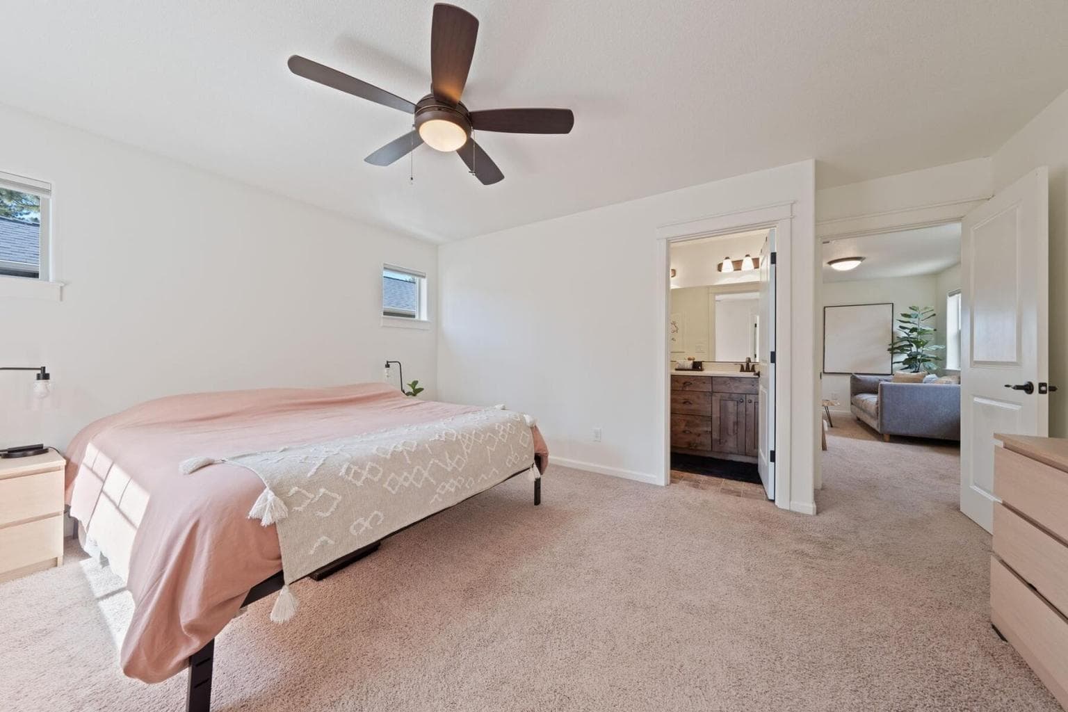 Photo of 20250 Narnia Place 14 of 32