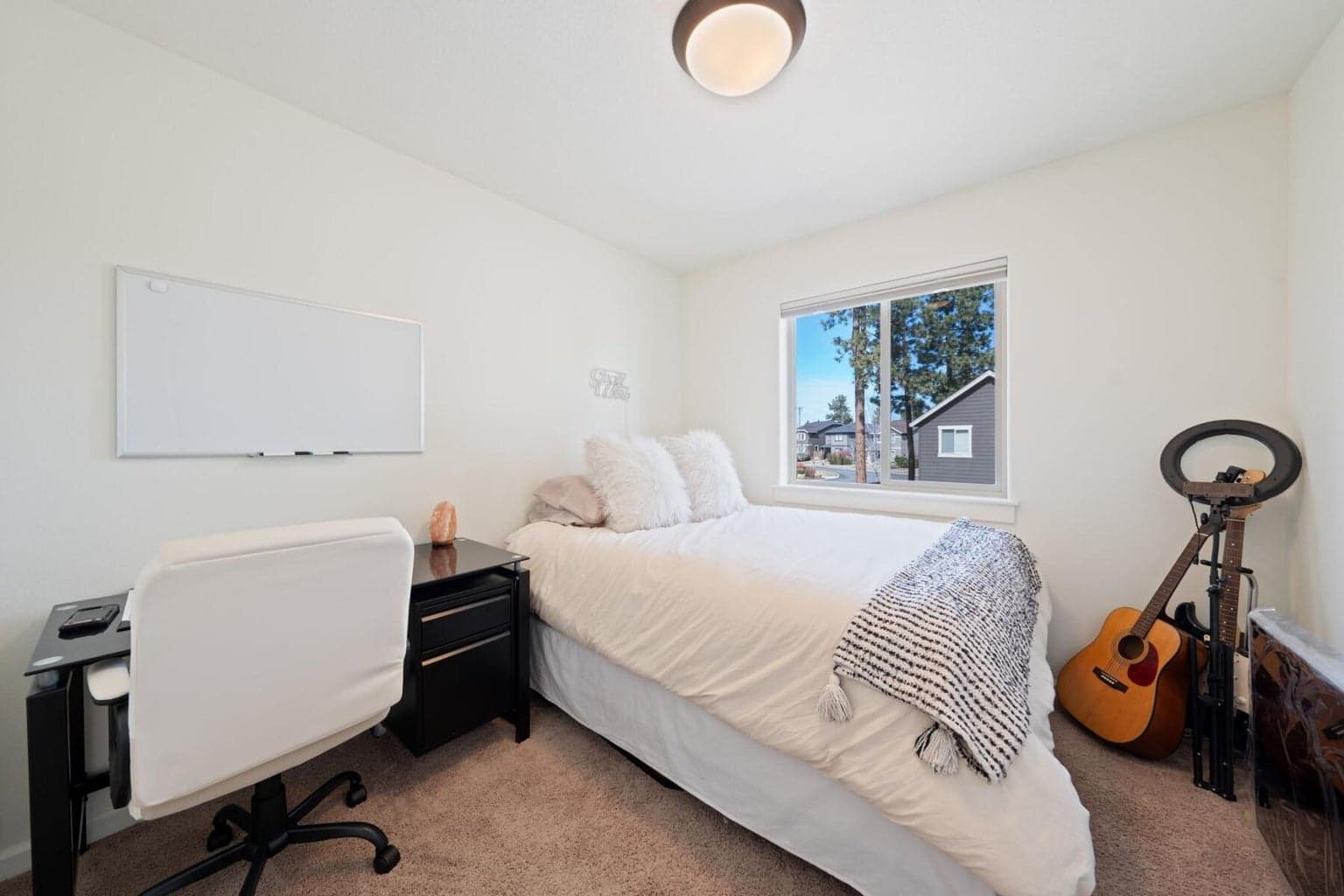 Photo of 20250 Narnia Place 20 of 32