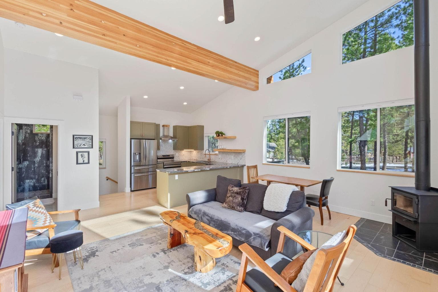 Photo of 16317 White Tail Lane 9 of 39
