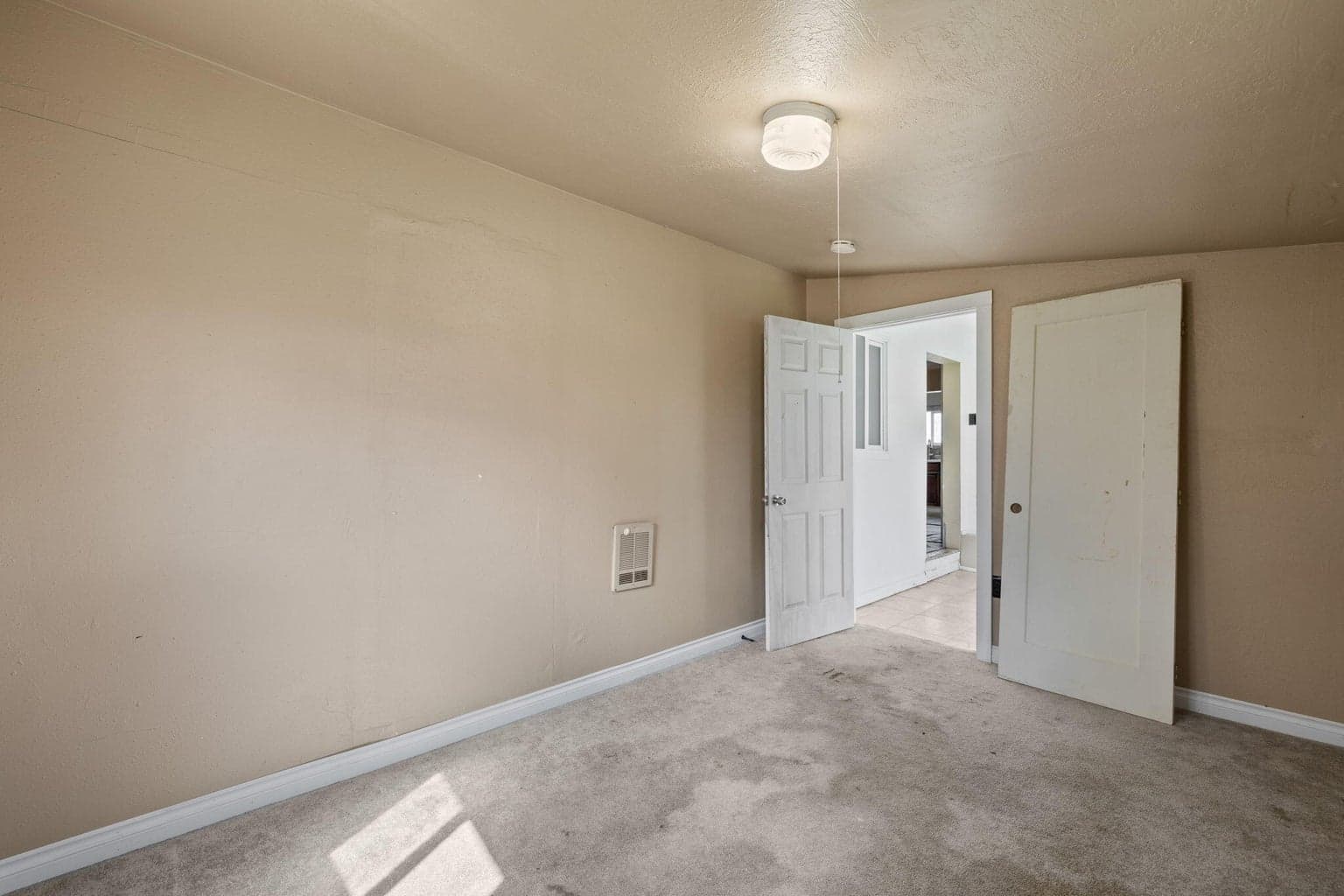 Photo of 210 SE Jackson Street 18 of 26
