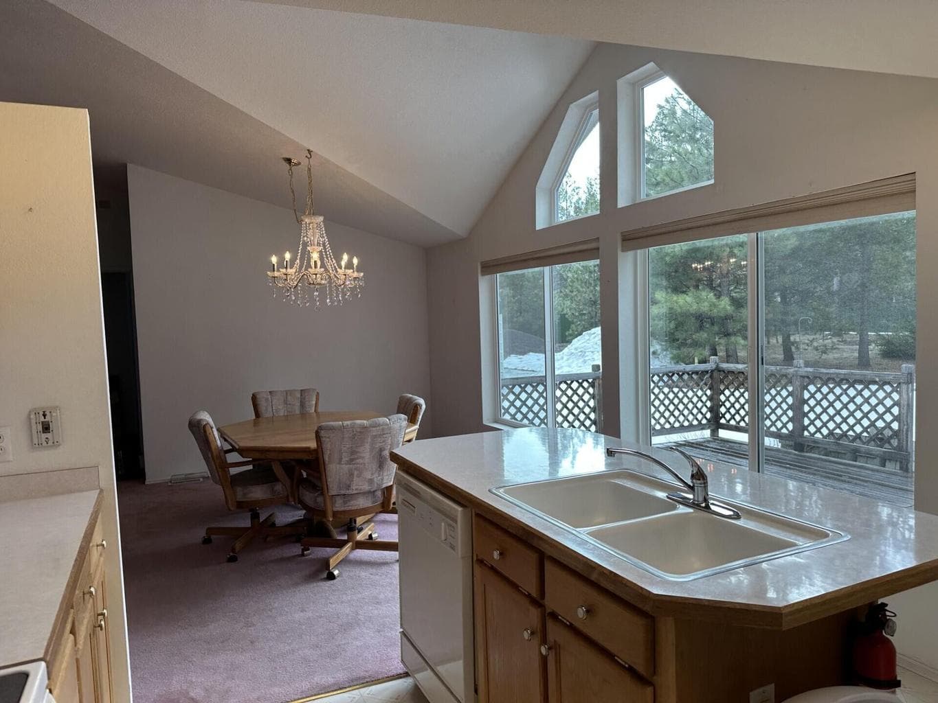 Kitchen to Dining room