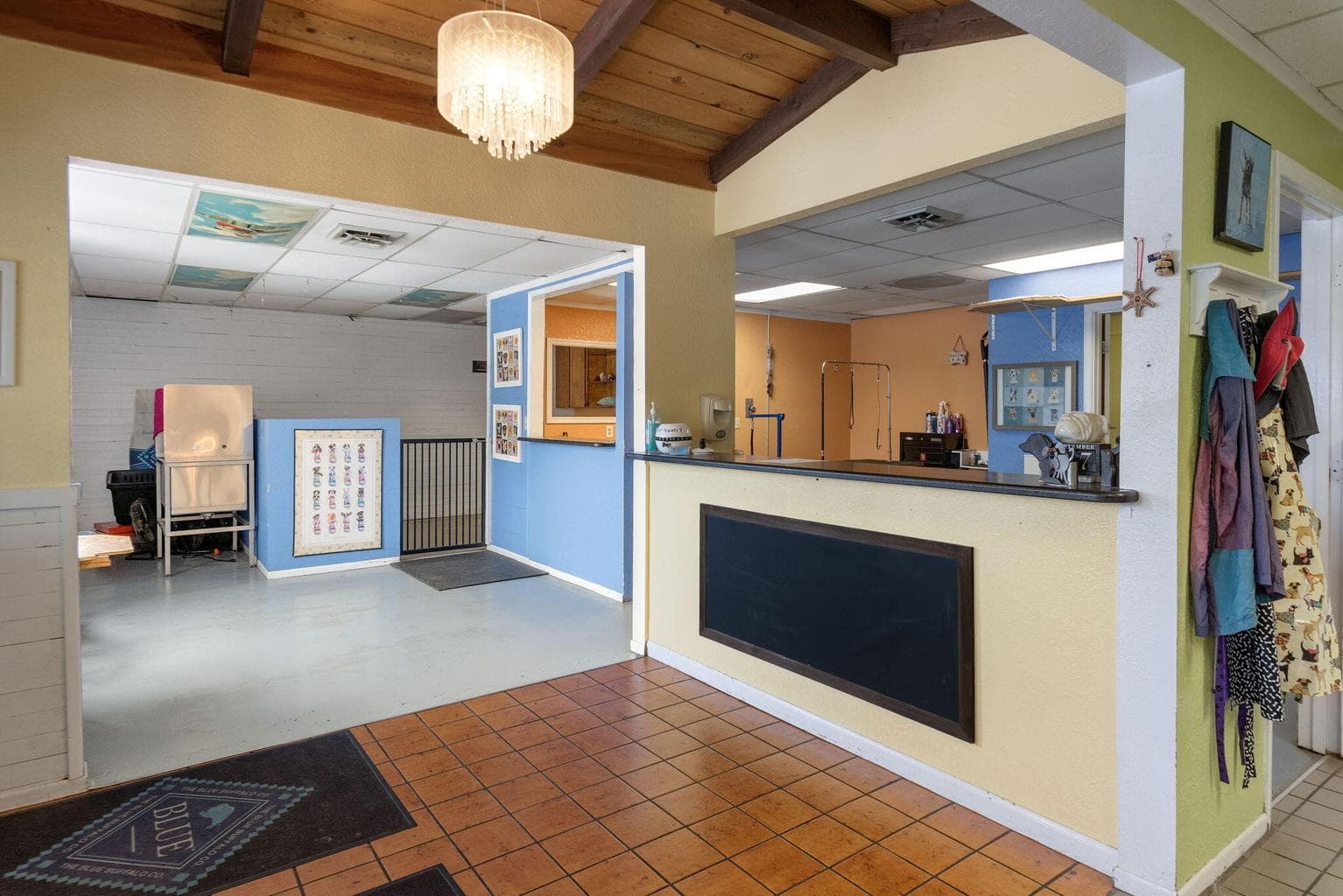 Photo of 367 W Sisters Park Drive 11 of 37