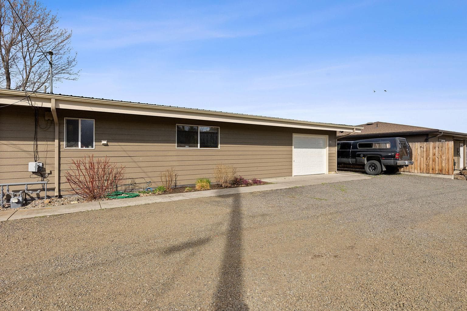 Photo of 76 SE Hoff Lane 22 of 40