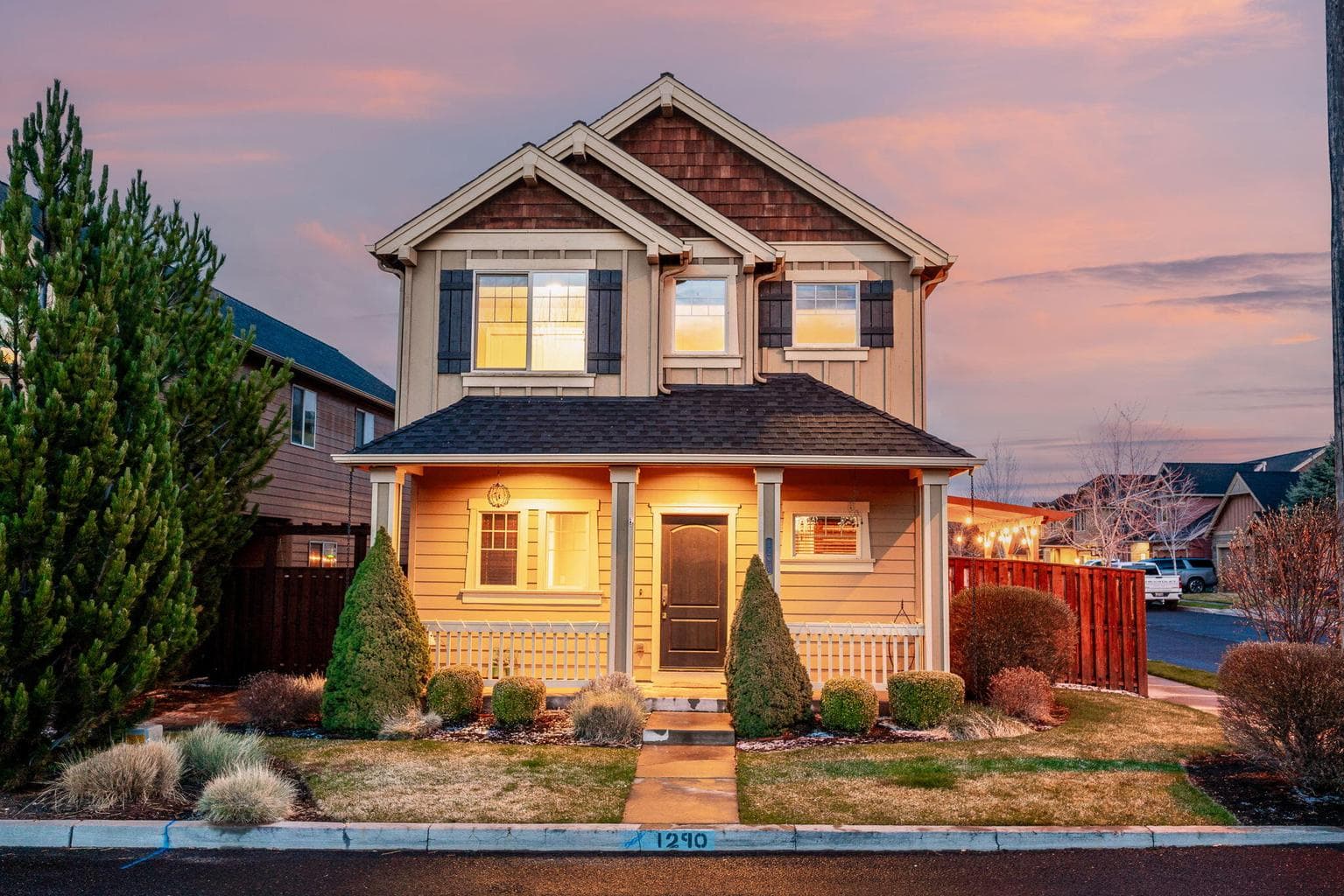 1290 NE Carson St.