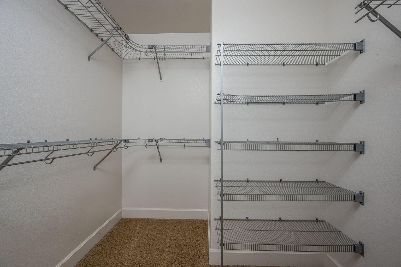 Photo of 1290 NE Carson Street 41 of 49