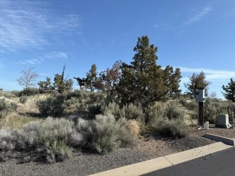 Photo of 1700 SE Kemper Way 7 of 17