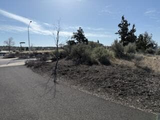 Photo of 1700 SE Kemper Way 12 of 17