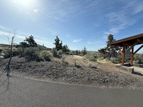 Photo of 1700 SE Kemper Way 15 of 17