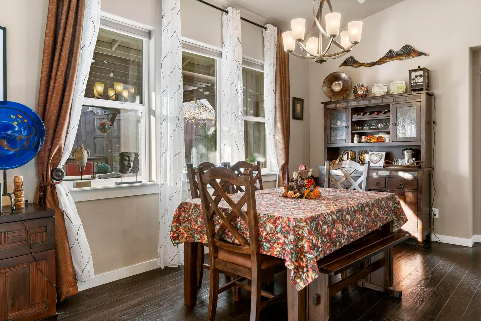 Photo of 2344 NW Glen Oak Avenue 11 of 32