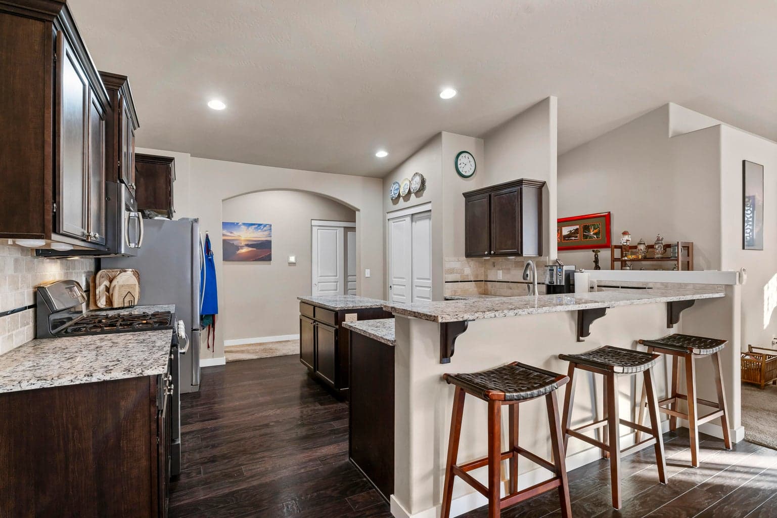 Photo of 2344 NW Glen Oak Avenue 13 of 32