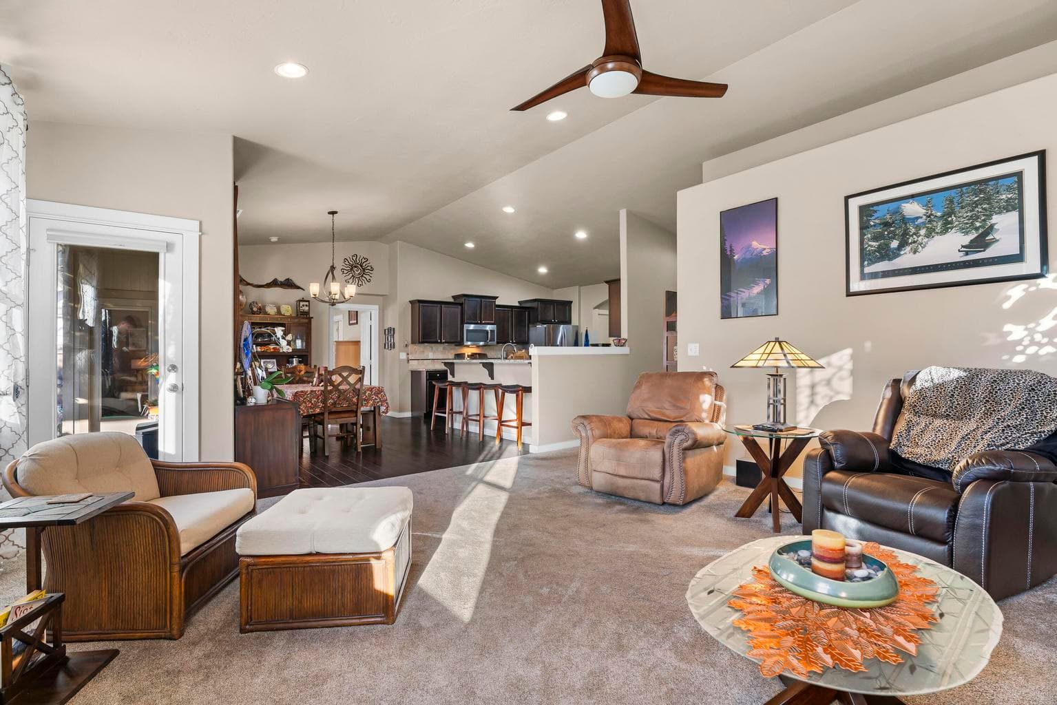 Photo of 2344 NW Glen Oak Avenue 19 of 32