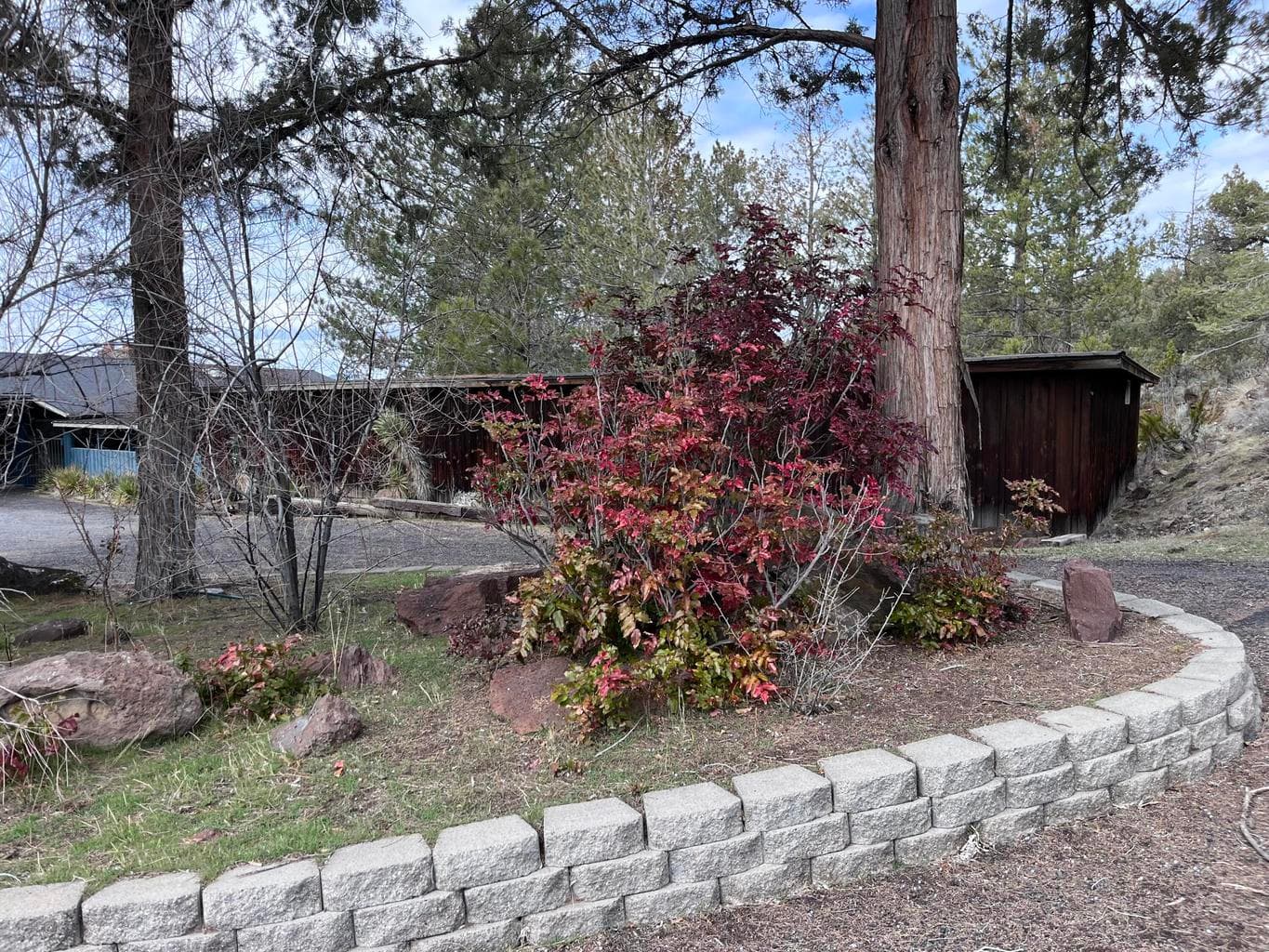 Photo of 915 NE Wyoming Drive 13 of 50