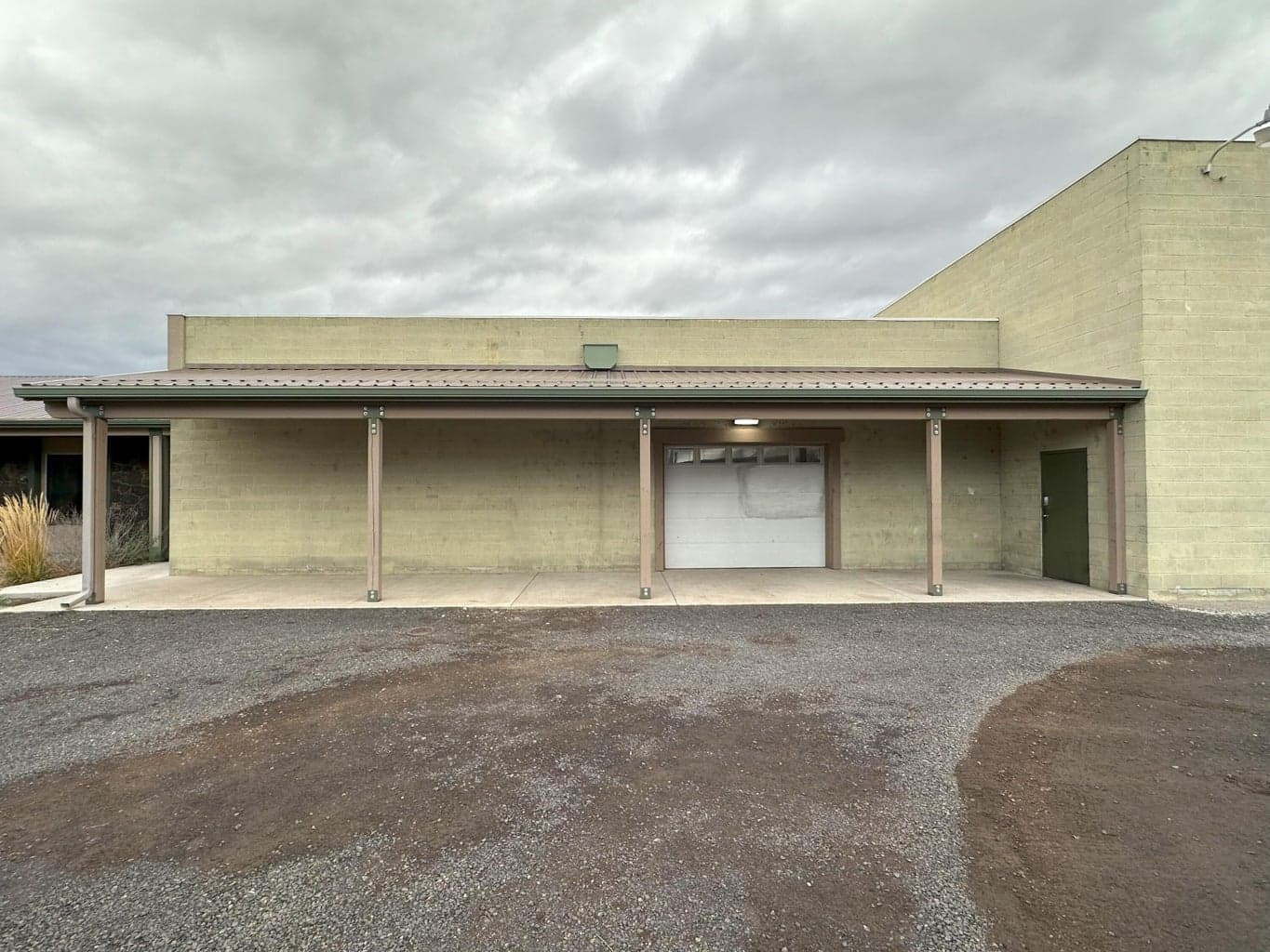 Photo of 558 N Main Street 7 of 9