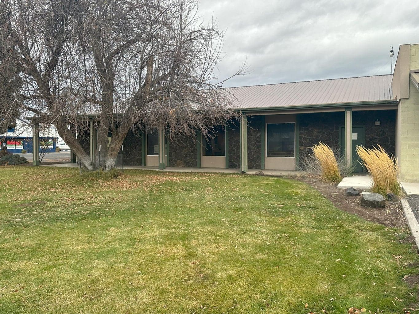 Photo of 558 N Main Street 8 of 9