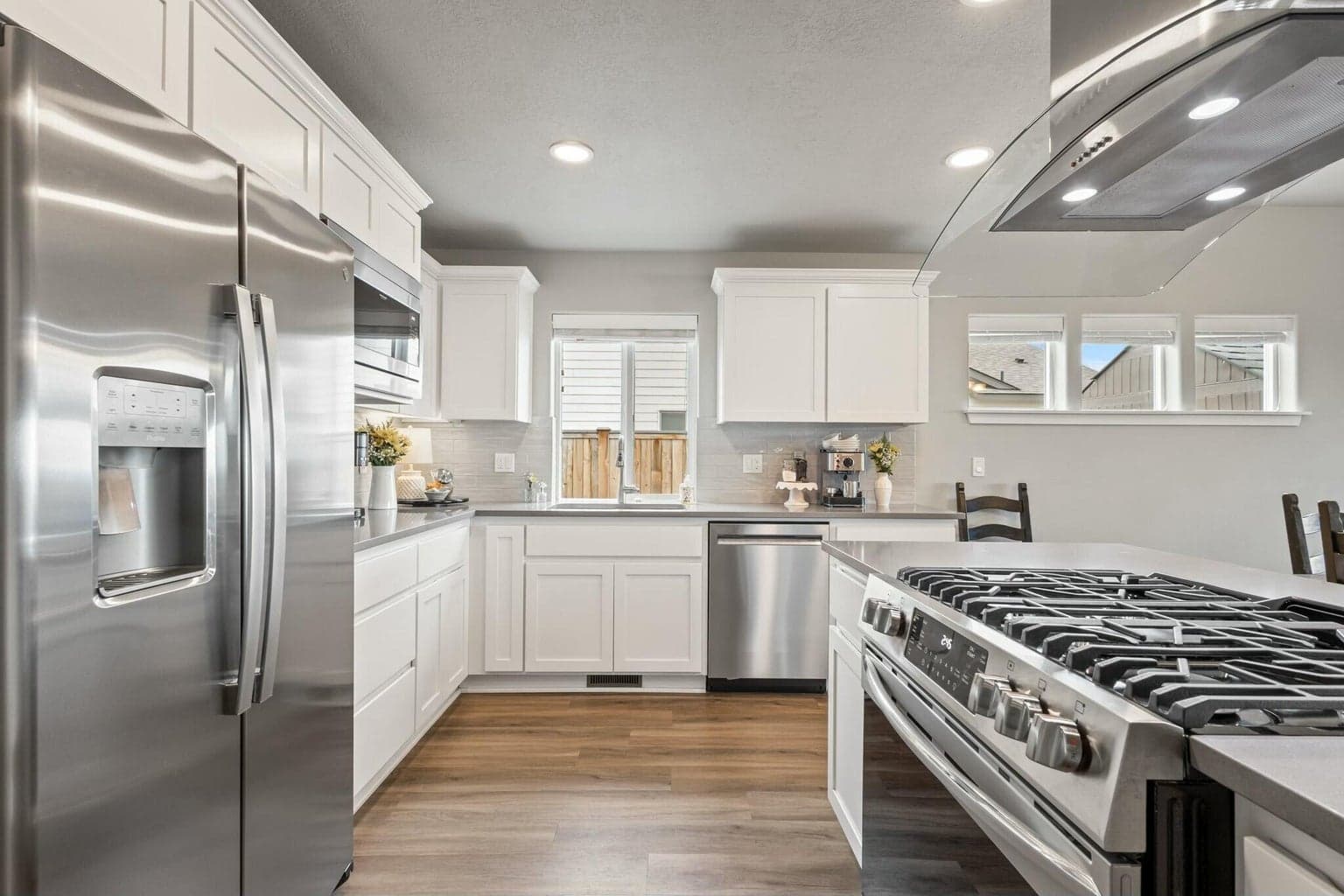 Photo of 1256 NW Golf Course Drive 17 of 48