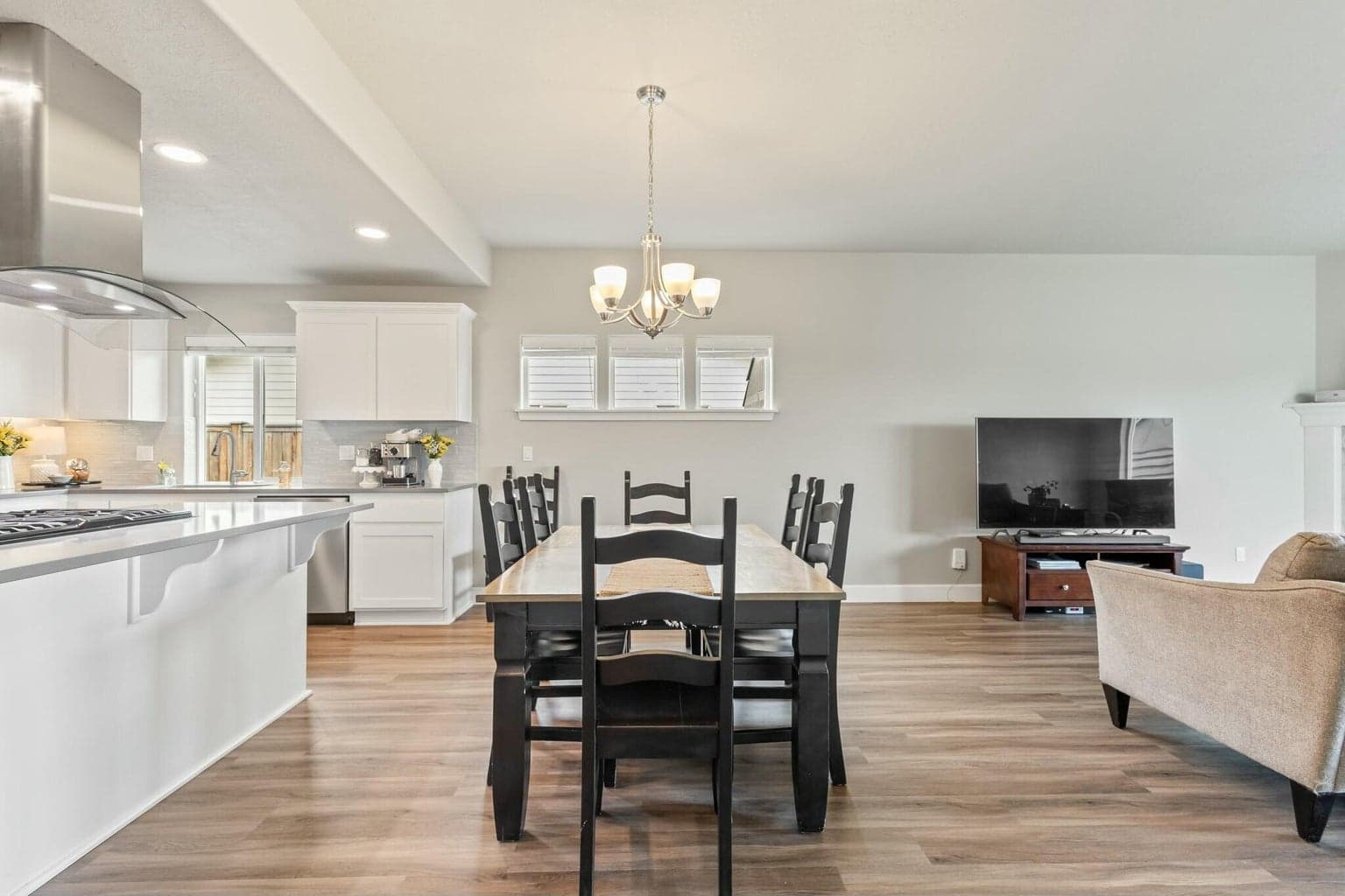 Photo of 1256 NW Golf Course Drive 28 of 48