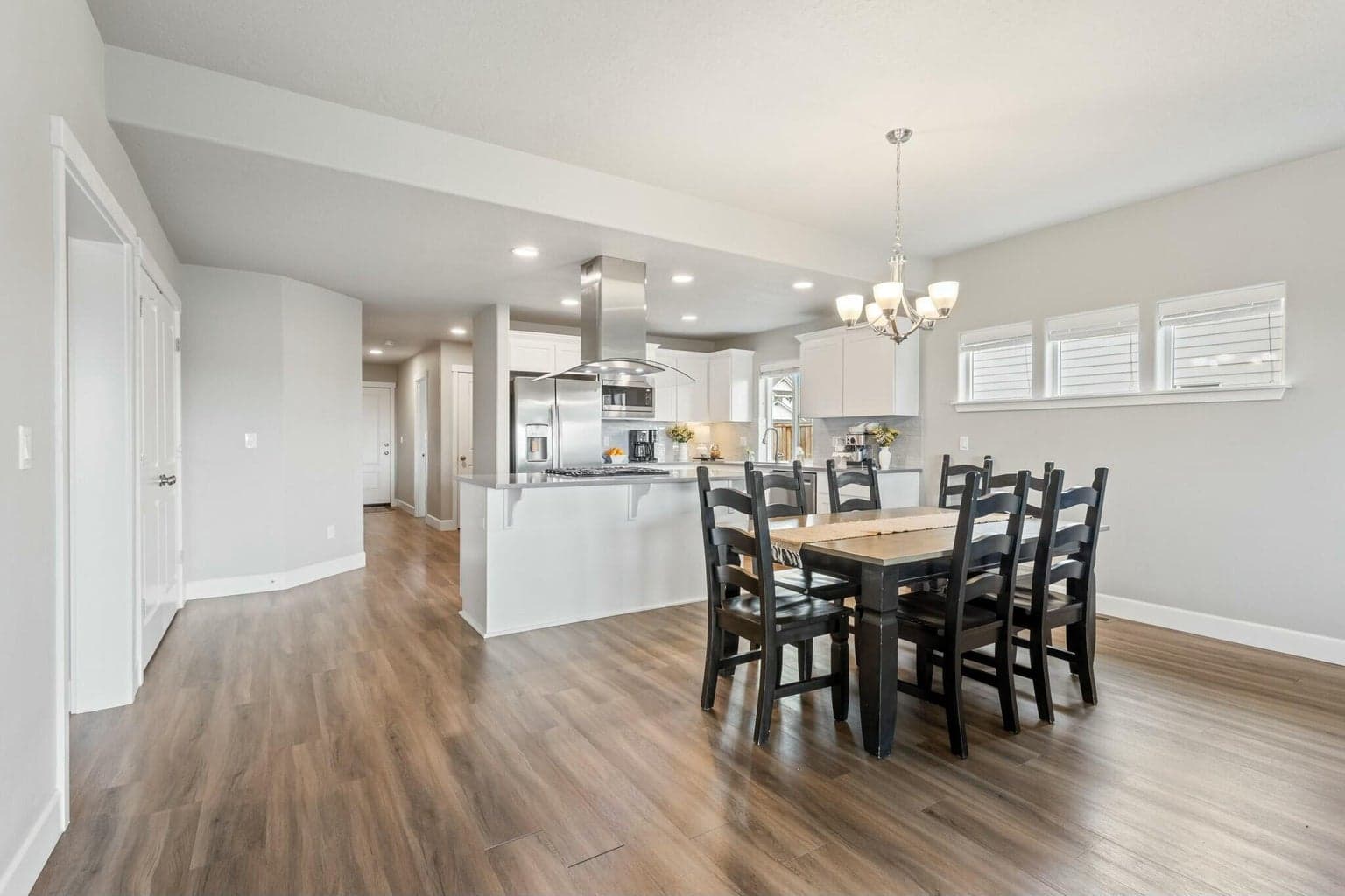 Photo of 1256 NW Golf Course Drive 20 of 48