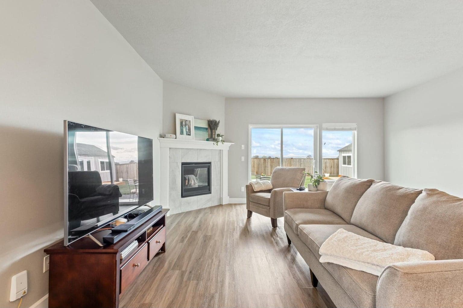 Photo of 1256 NW Golf Course Drive 30 of 48