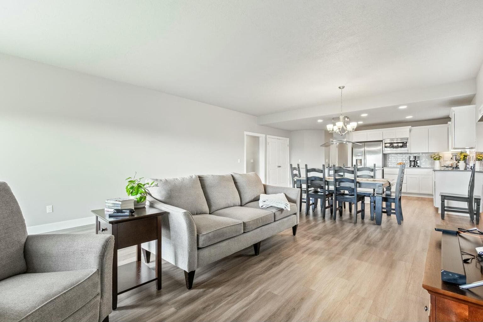Photo of 1256 NW Golf Course Drive 31 of 48