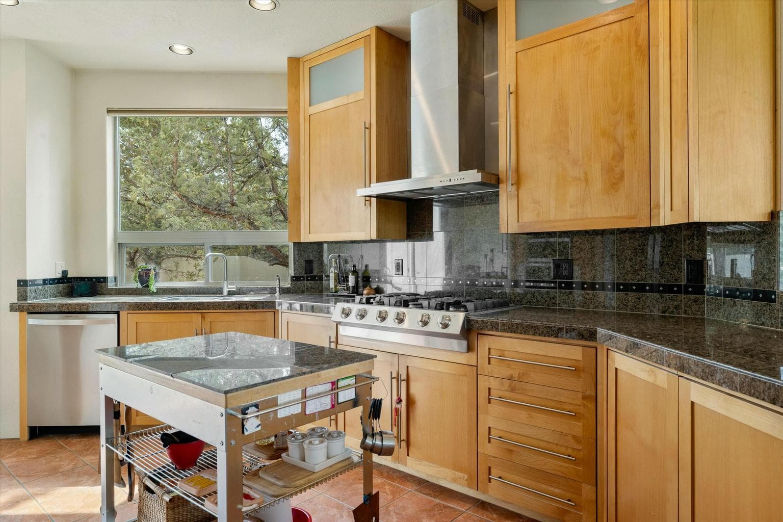 Photo of 8000 NW Grubstake Way 7 of 60