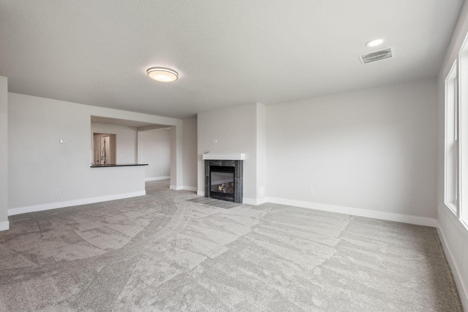 Photo of 845 SW Rimrock Road 8 of 50