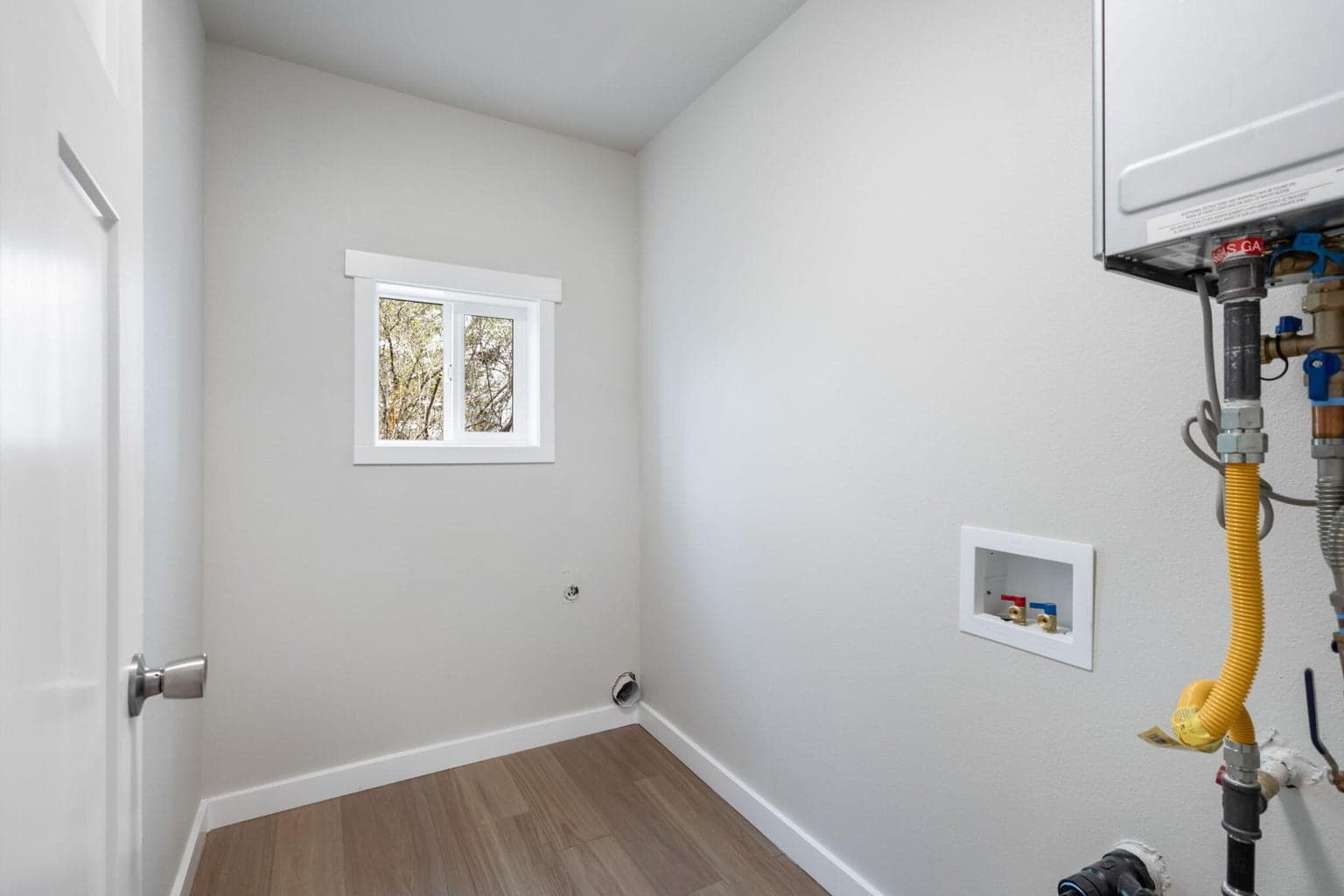 Photo of 845 SW Rimrock Road 35 of 50