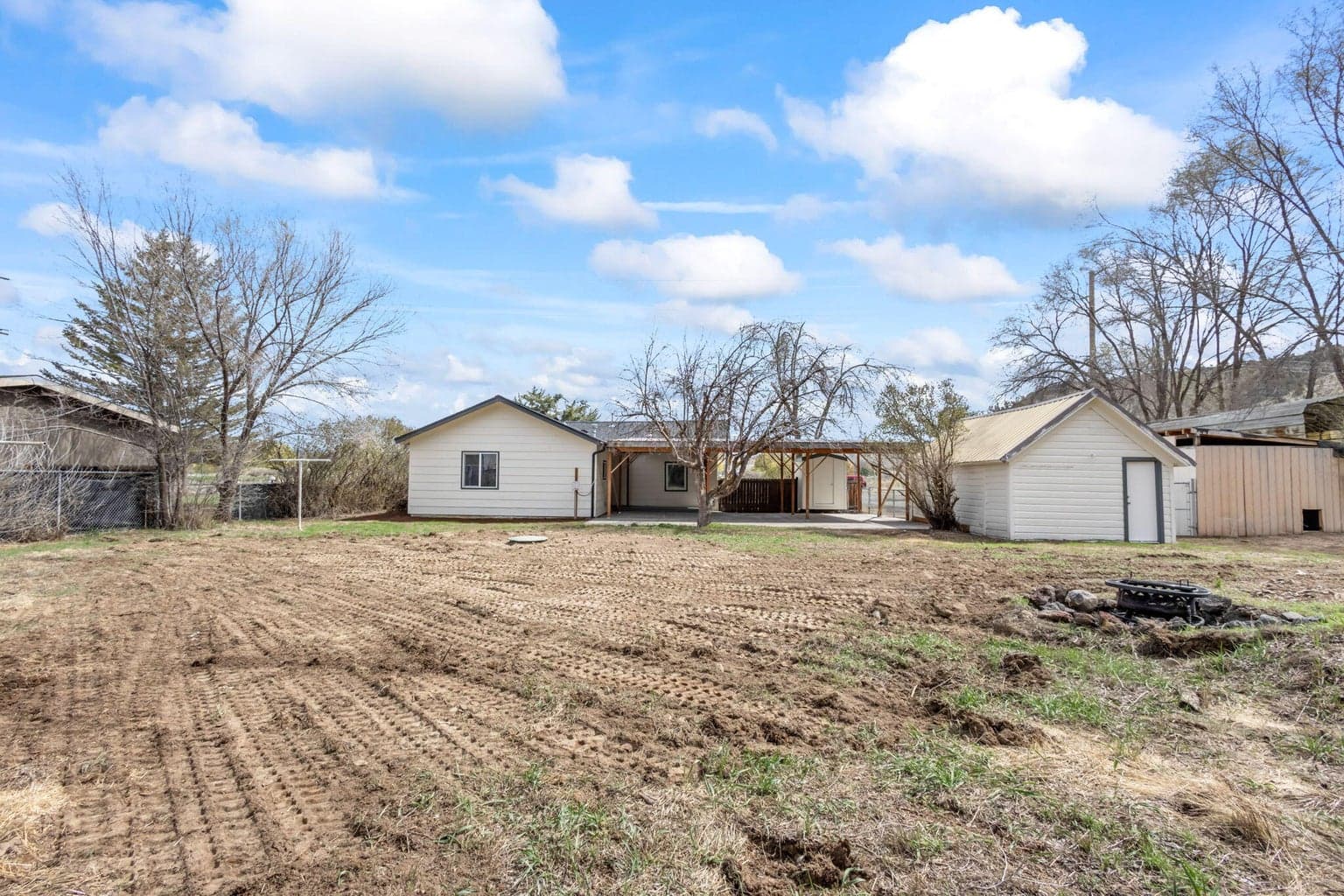 Photo of 845 SW Rimrock Road 41 of 50