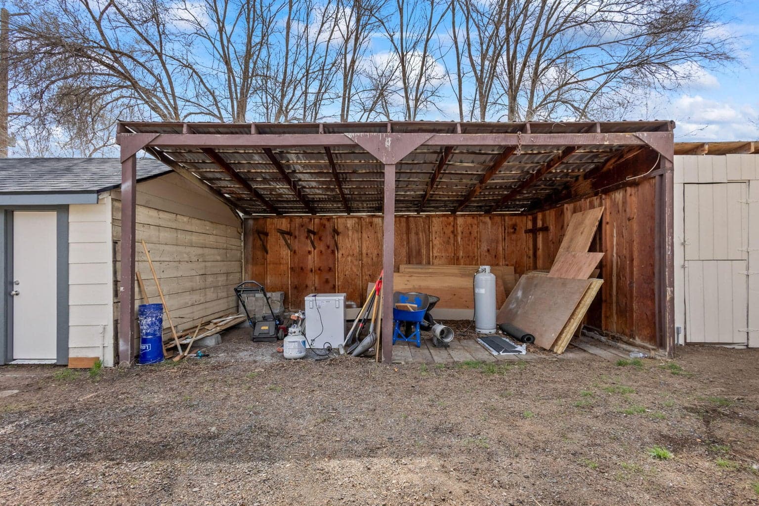 Photo of 845 SW Rimrock Road 42 of 50