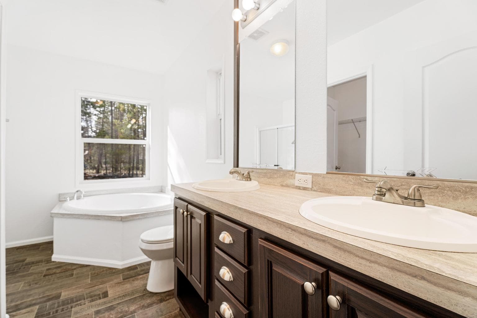 Photo of 52657 Skidgel Road 16 of 36