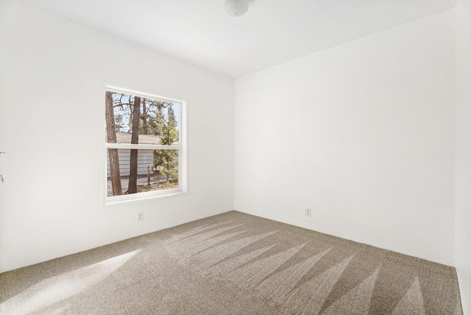 Photo of 52657 Skidgel Road 20 of 36