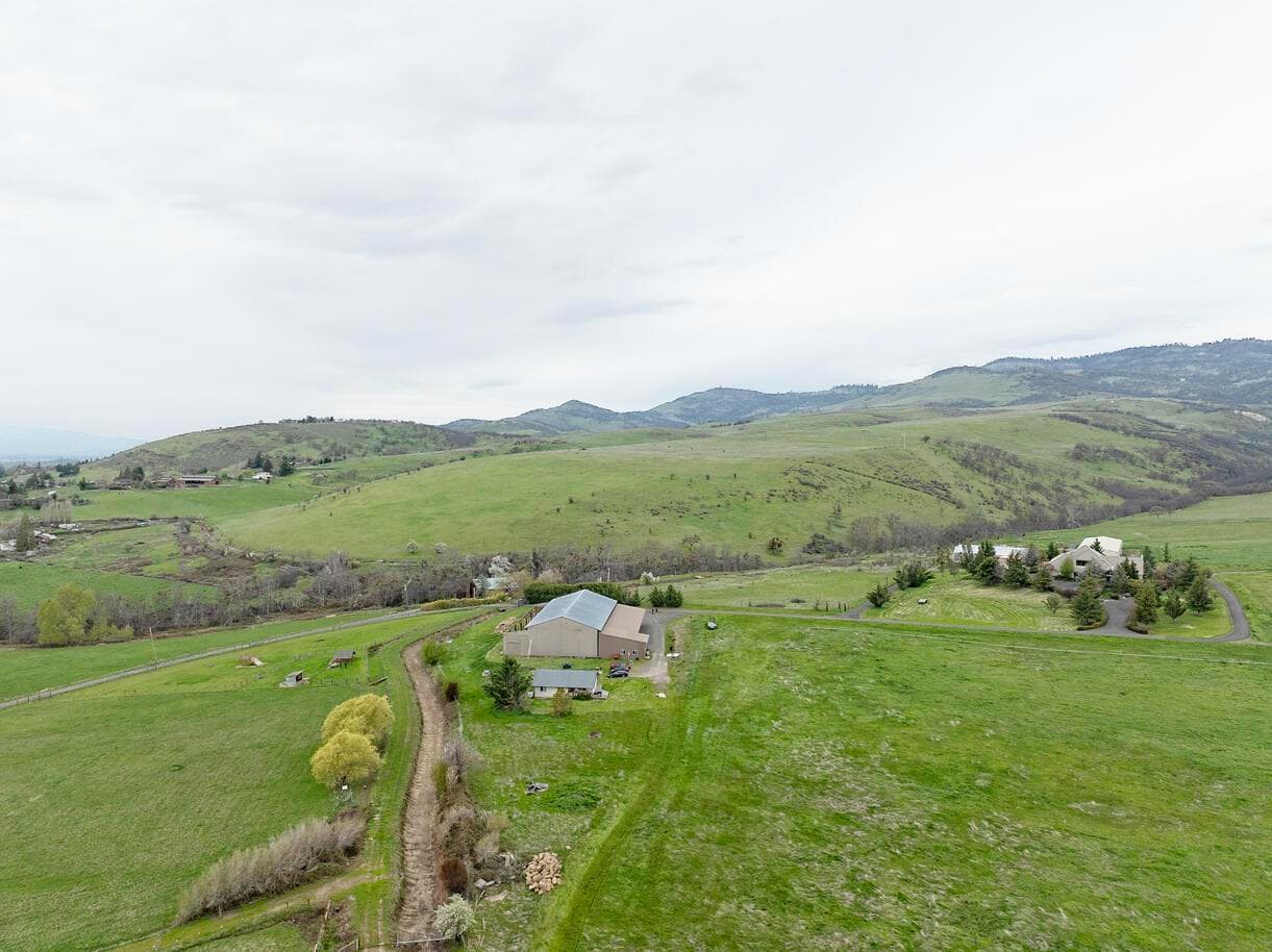 Photo of 1620 Butler Creek 3 of 53