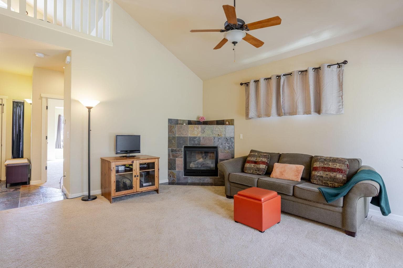 Photo of 1217 Tanner 5 of 44