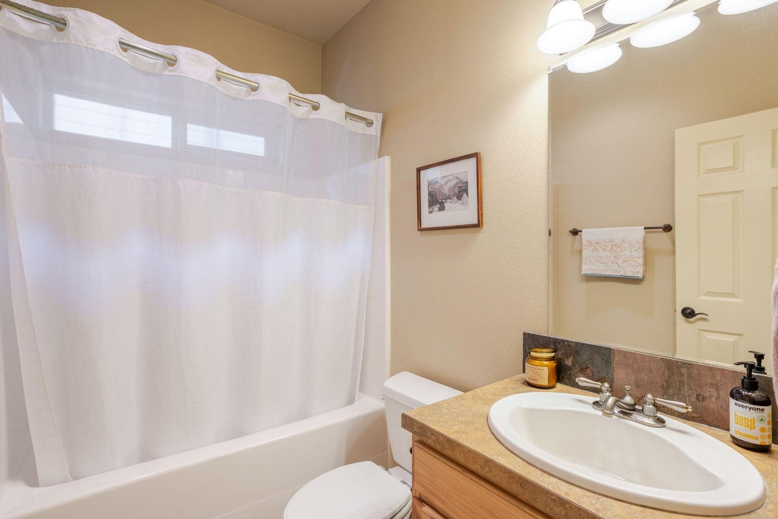 Photo of 1217 SW Tanner Court 28 of 44
