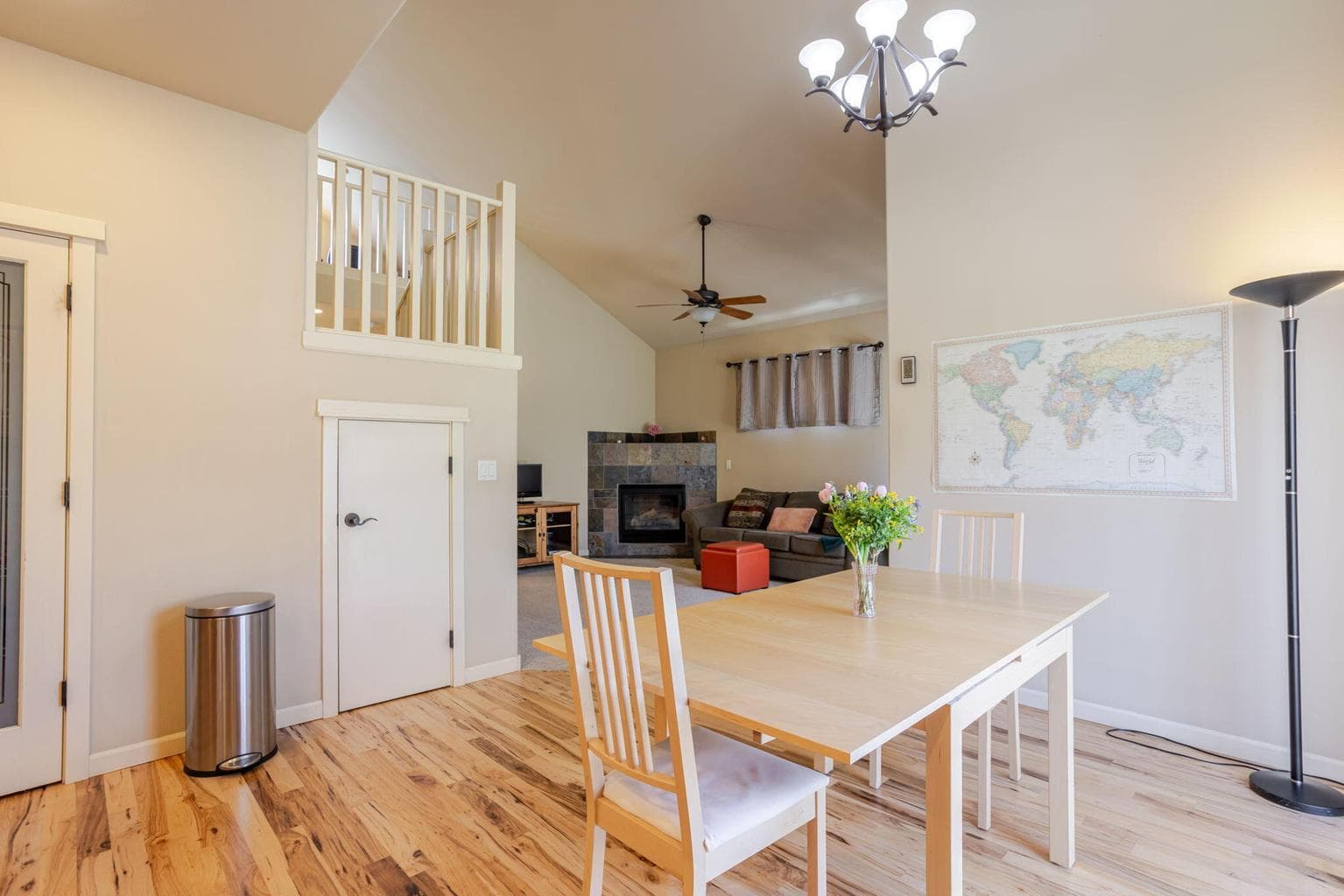 Photo of 1217 SW Tanner Court 10 of 44