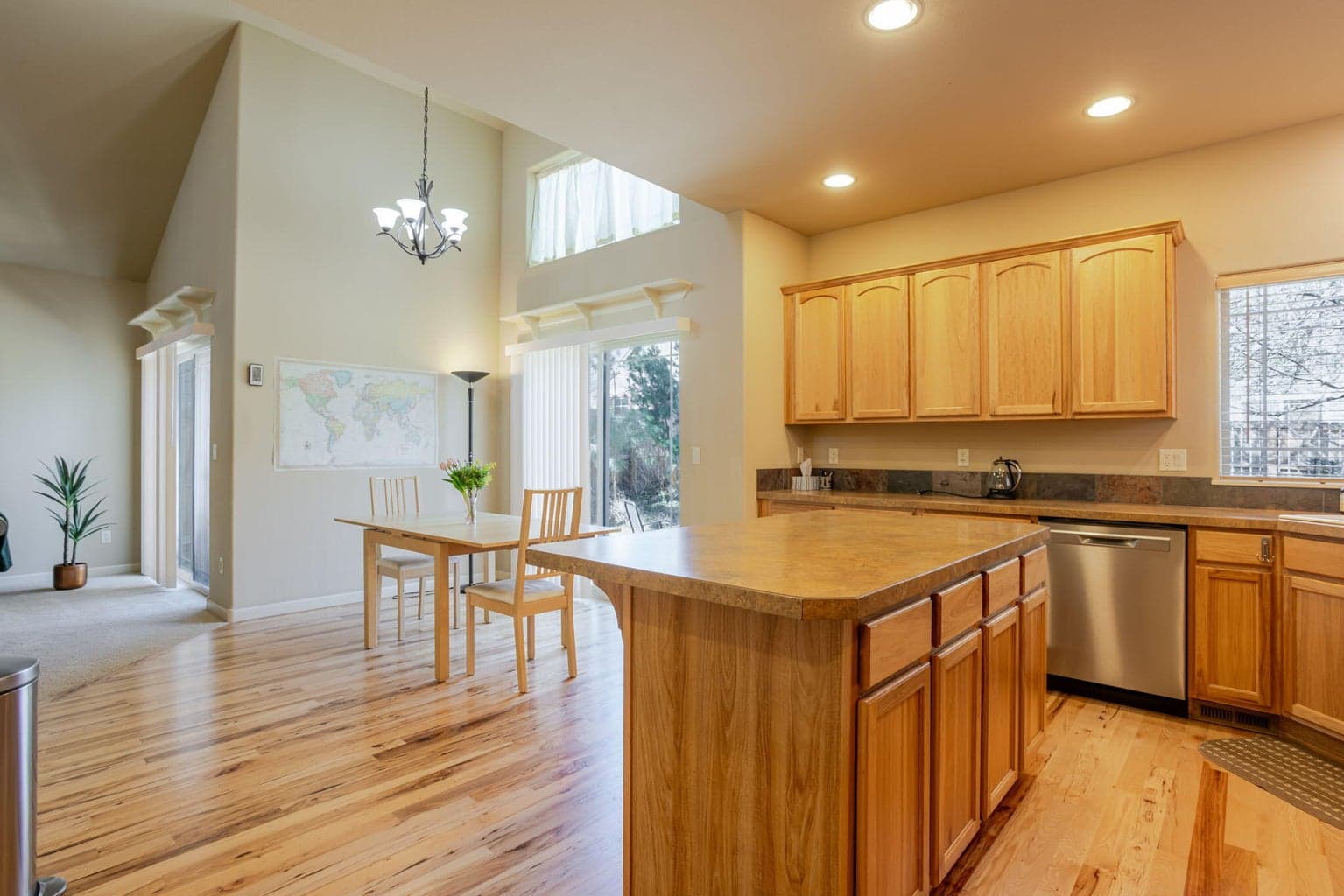 Photo of 1217 SW Tanner Court 12 of 44