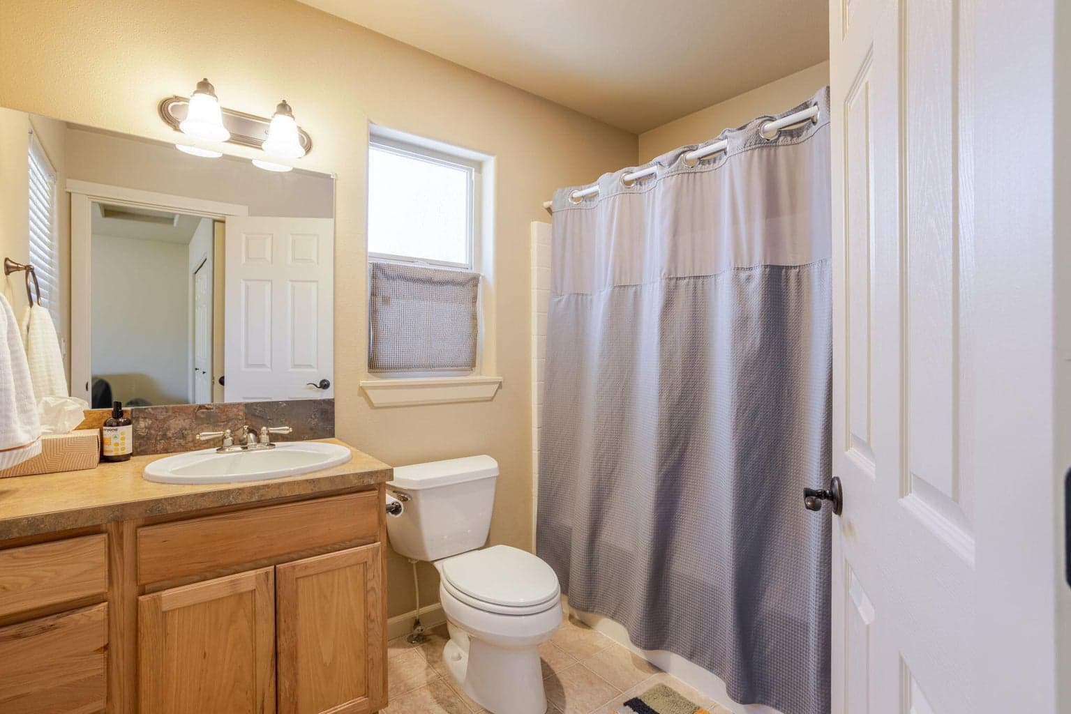 Photo of 1217 SW Tanner Court 25 of 44