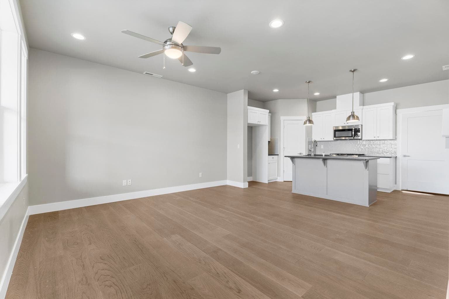 Photo of 4275 39th 3 of 20