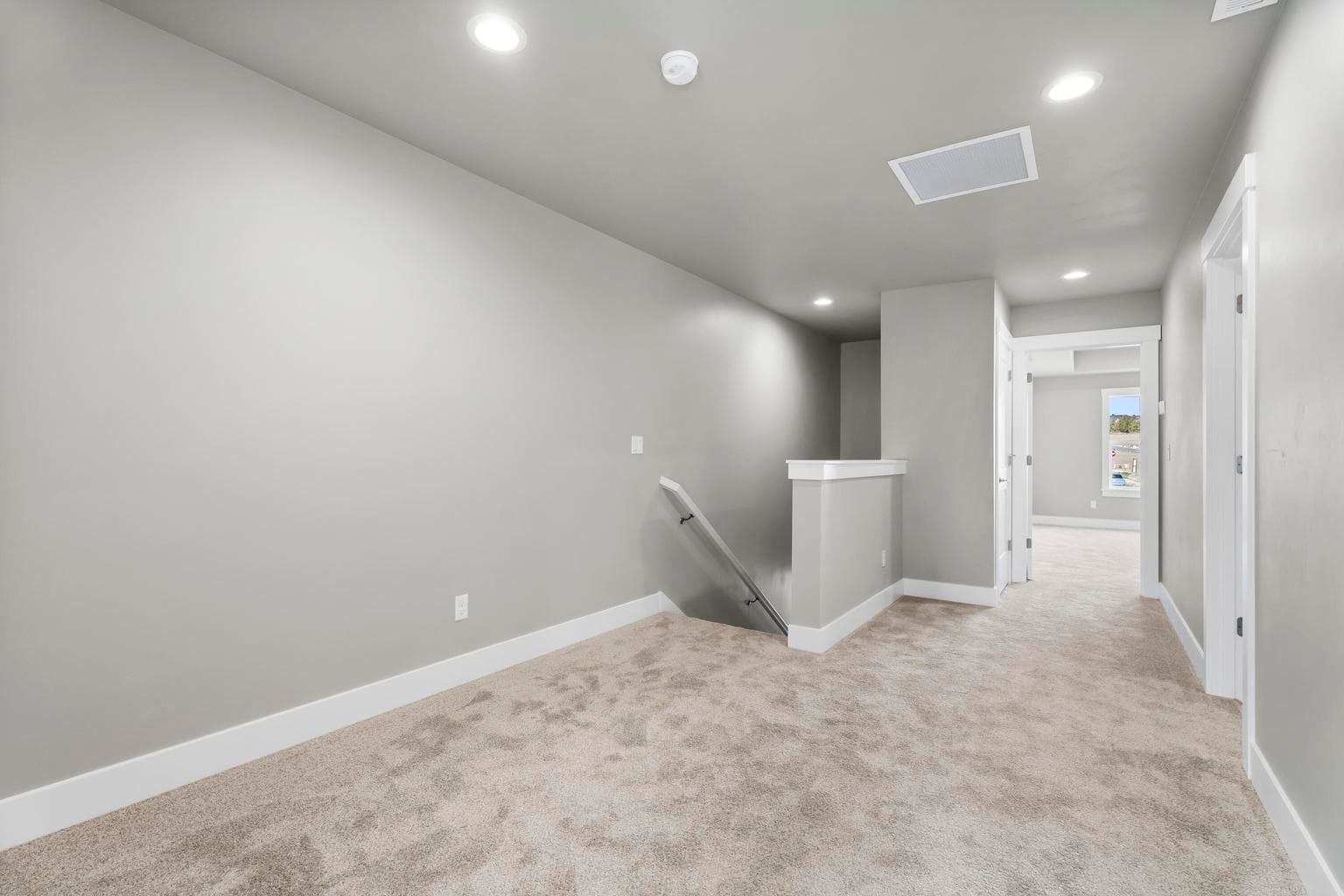 Photo of 4275 SW 39th Street 10 of 20