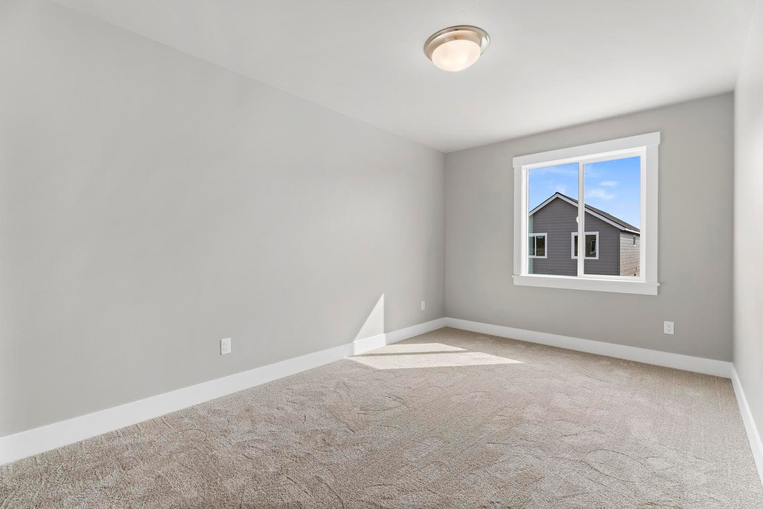 Photo of 4275 SW 39th Street 12 of 20