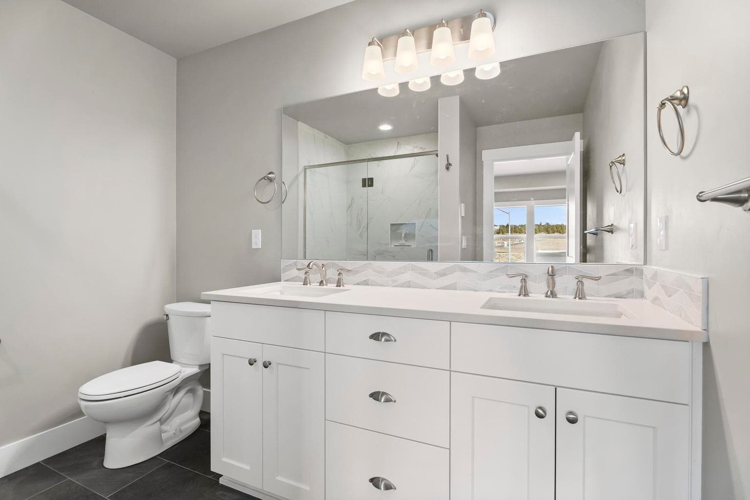 Photo of 4275 SW 39th Street 16 of 20