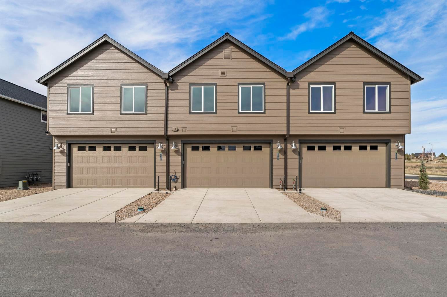 Photo of 4275 SW 39th Street 18 of 20