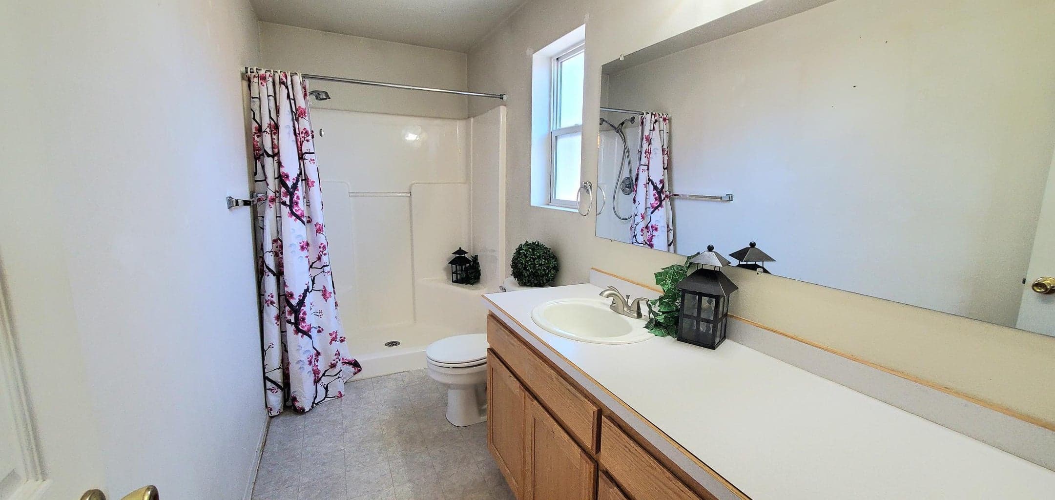 Photo of 1077 NE Mahogany Street 21 of 25