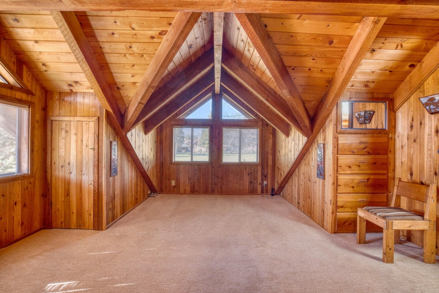 Quality construction character w/ many built-ins.