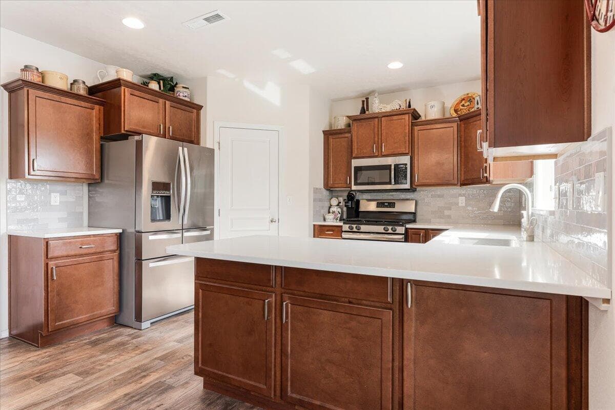 Photo of 1830 SW 36th Way 11 of 25
