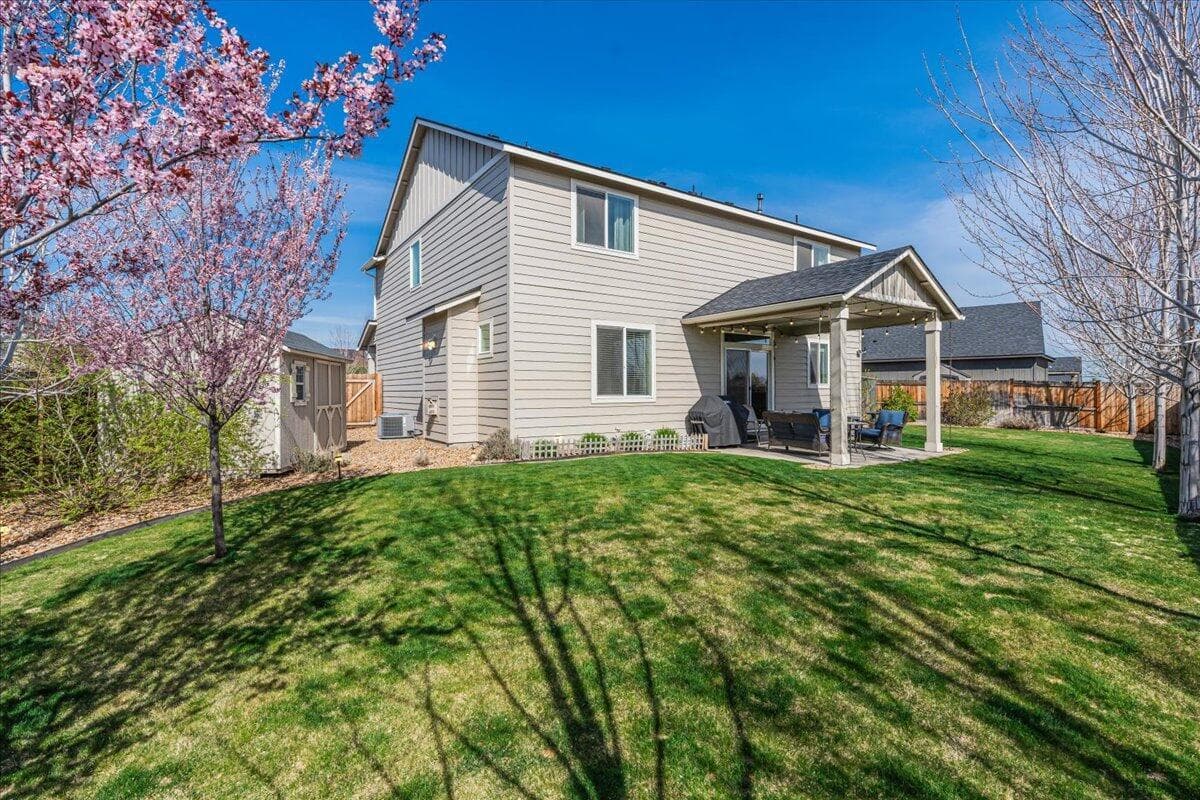 Photo of 1830 SW 36th Way 23 of 25
