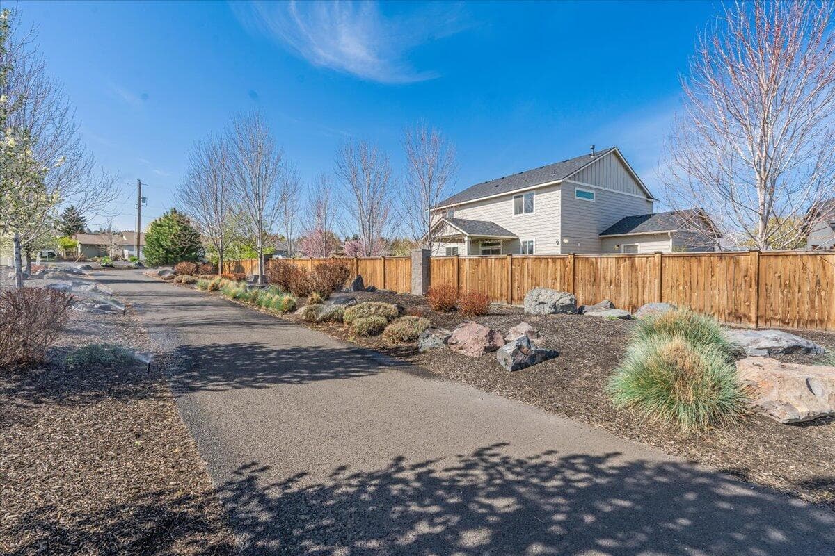 Photo of 1830 SW 36th Way 25 of 25