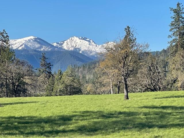 You can't help but unwind when this is the view on your drive home.