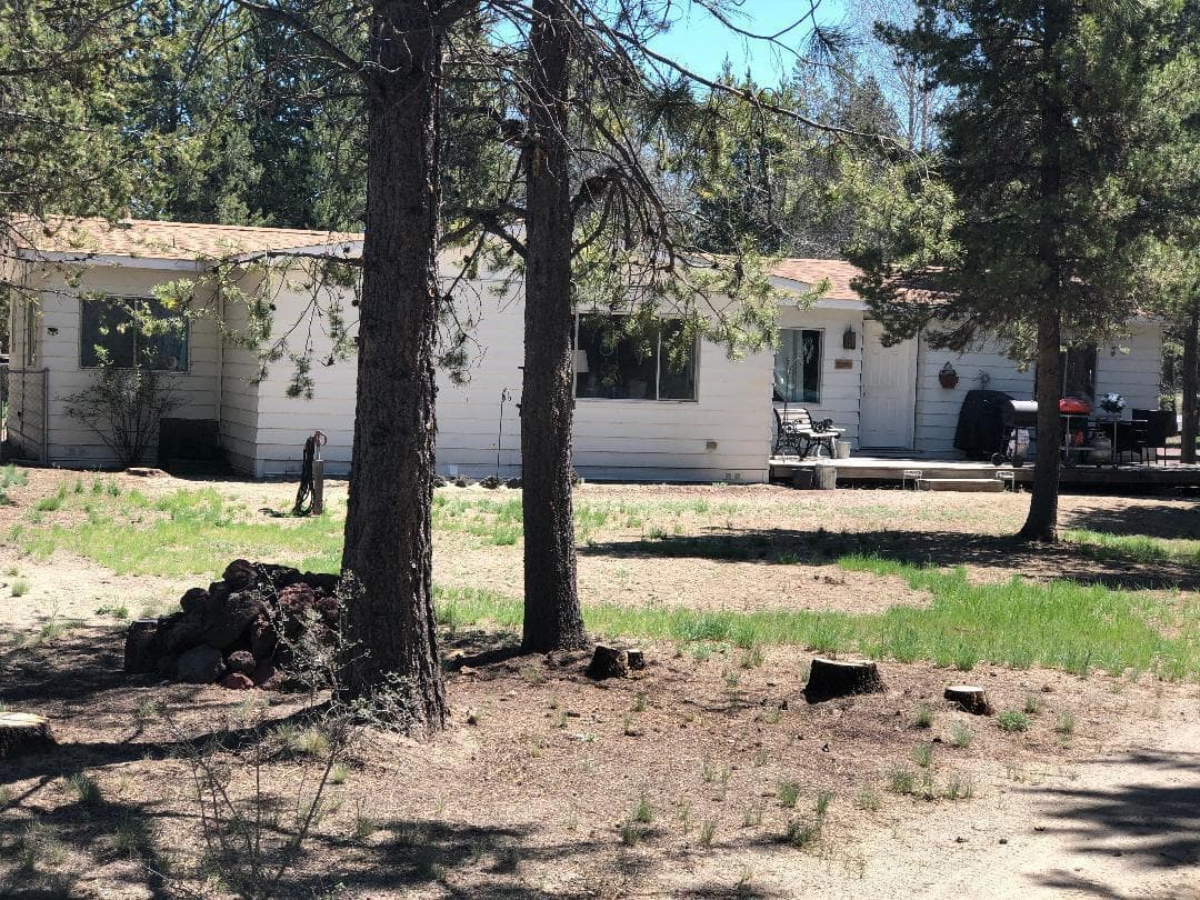 Photo of 52406 Deer Field Drive 1 of 16