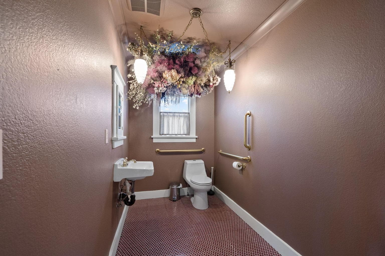 Photo of 218 SW 4th Street 19 of 33
