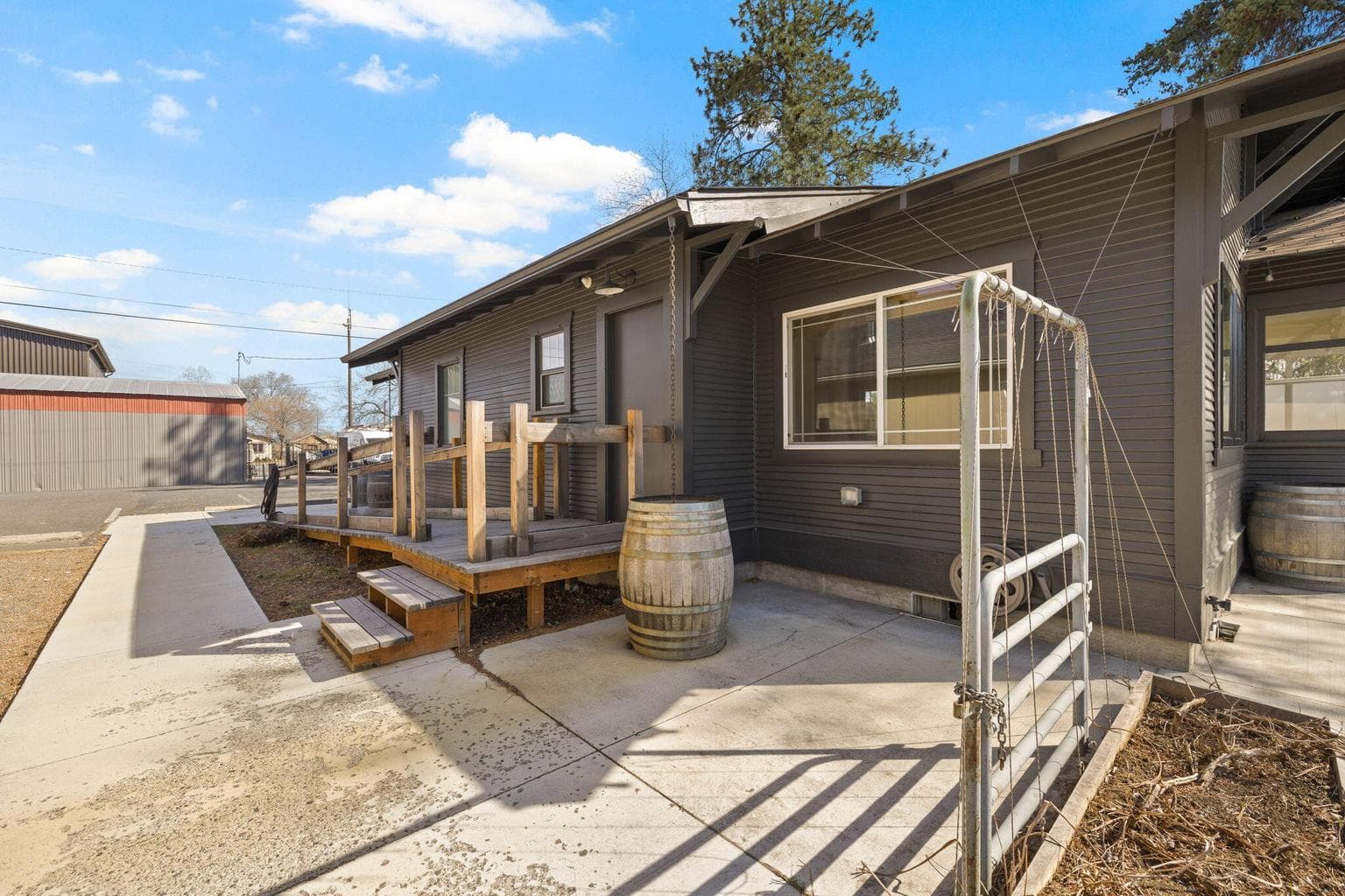 Photo of 218 SW 4th Street 32 of 33